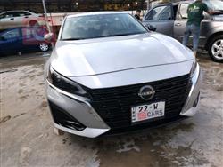 نيسان ألتيما